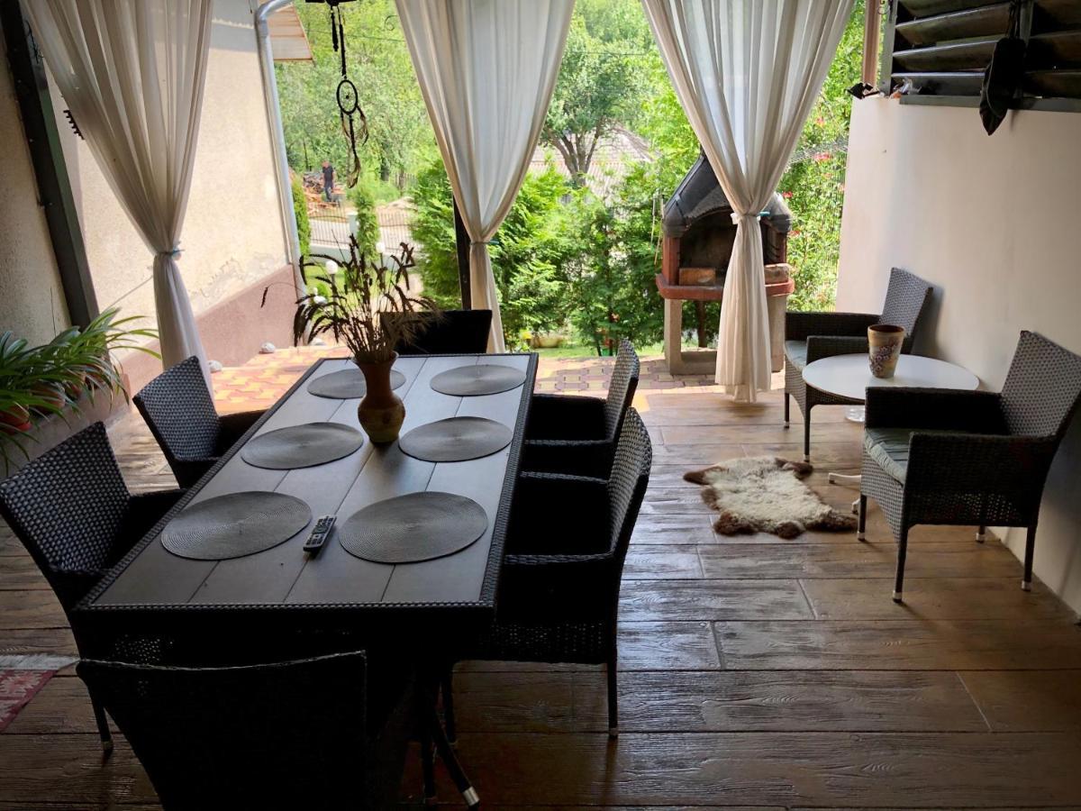 Casa Paunescu Milostea المظهر الخارجي الصورة